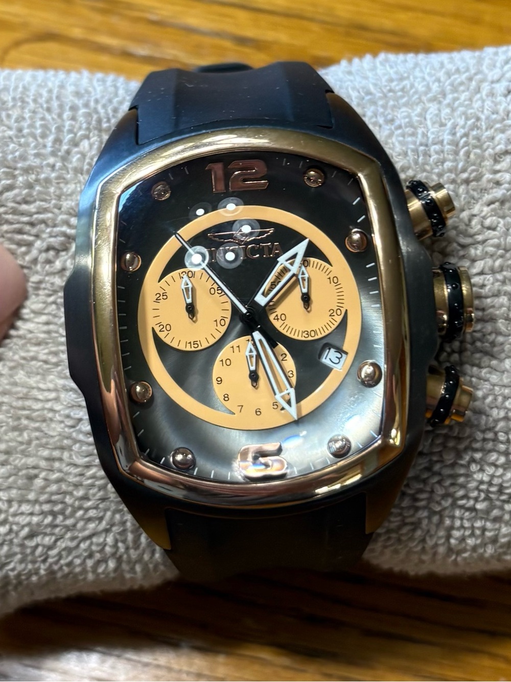 Men’s Invicta Lupah watch